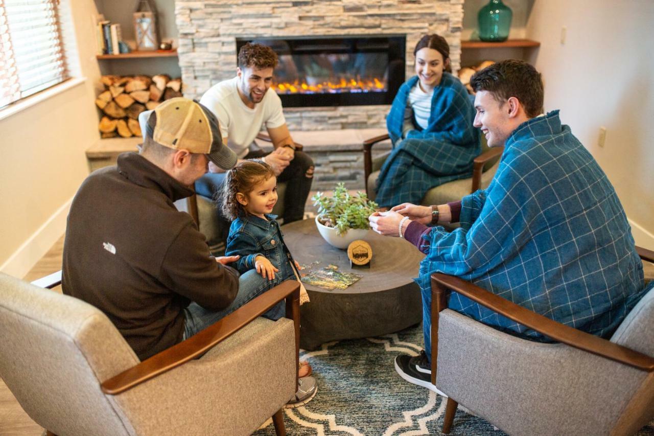 Inn At Mount Shasta Bagian luar foto